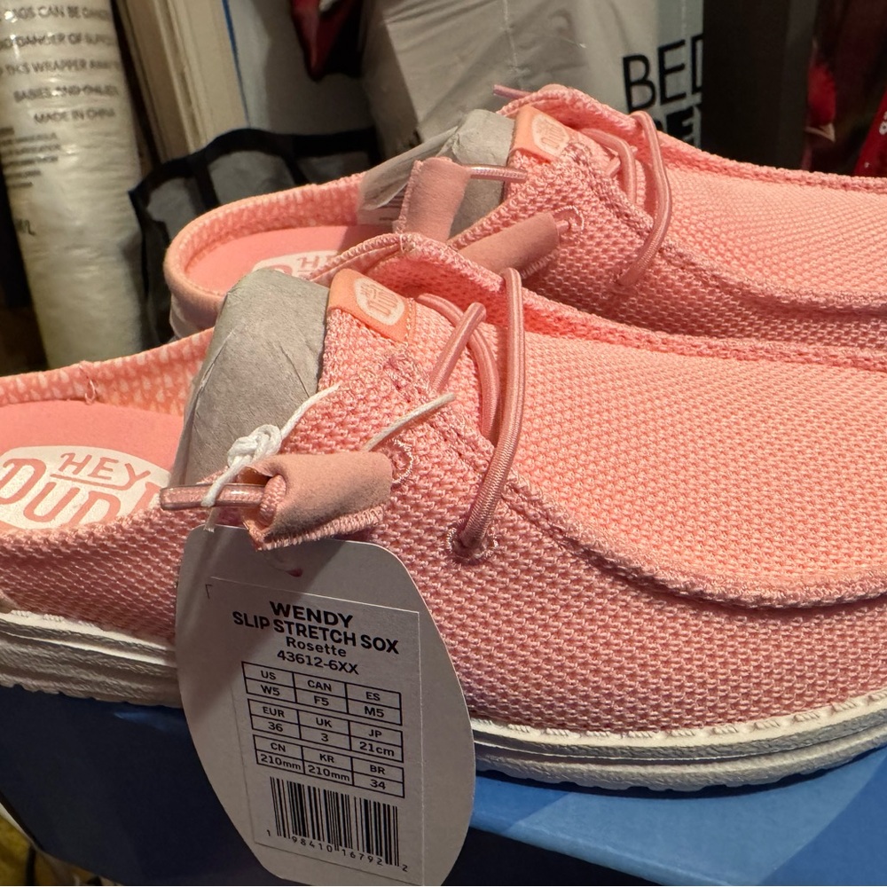 Hey Dude Pink Loafers - Picture 4 of 8